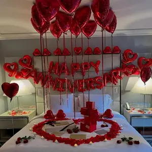 Anniversary Happy Banner with Heart-Shaped Balloons, 1000 Piece Faux Rose Petals for Valentine's Day, Wedding Decorations, Anniversary Party, Premium Quality Home Decor