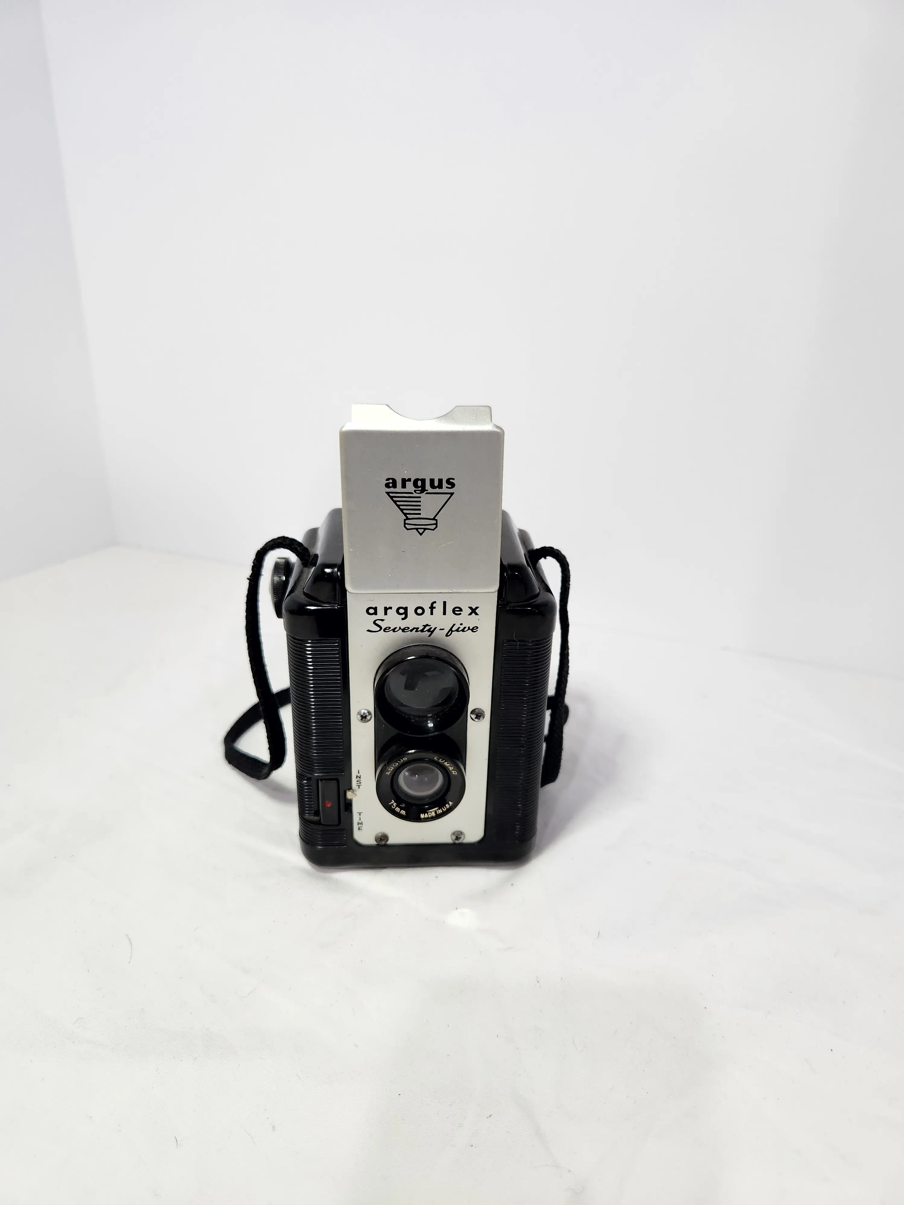 Vintage 1940's Argus Argoflex Seventy - Five Point and Shoot Camera with Strap, Two Toned