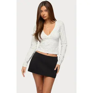 Edikted Women's Kianah Polka Dot V Neck T-Shirt