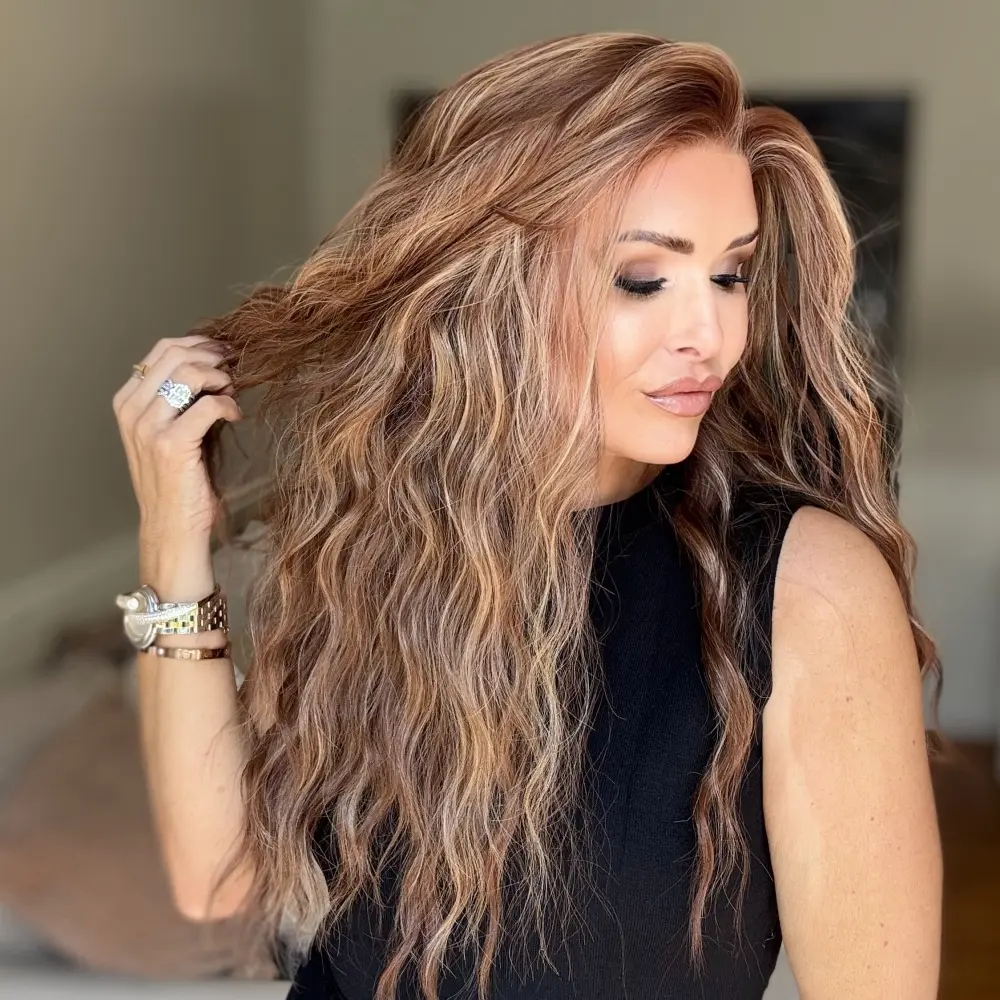 AISOM Marissa Sunkissed Caramel Water Wave Free Part 13x4 Lace Front Wig with Scandinavian Hairline Low Density Long Wig 20 Inches for Daily Use