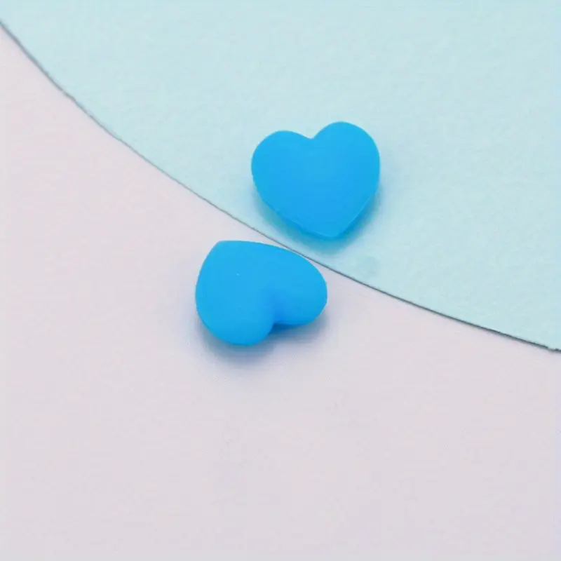A pair of cute heart-shaped silicone glasses retainers, glasses ears, ear hooks, anti-skid retainers, glasses baffle clips, Glasses Grips, Ear Grips for Glasses, women and men