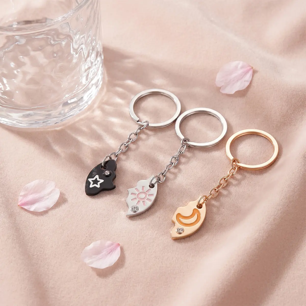 3PCS Sun Moon Star Magnetic Keychains, Matching Friendship Puzzle Key Ring Set, Cute Best Friend Gifts for Women Girls, BFF Keychain Accessories, Meaningful Gift for Birthday, Anniversary and Special Moments