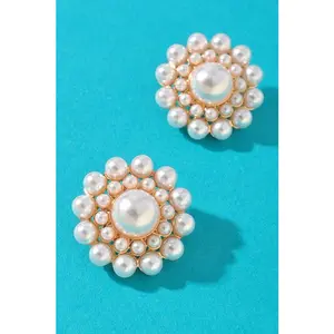 Cluster Pearl Stud Earrings