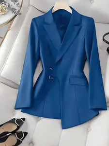 Two-piece women's blue single-breasted Fitted suit with a slightly open hem and a curved arc, high-waisted straight-leg pants, suitable spring, suitable for daily commuting, going to work, and party photos.