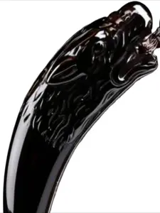 Ice wolf tooth pendant, black rope necklace, male tide summer niche design lanyard accessories