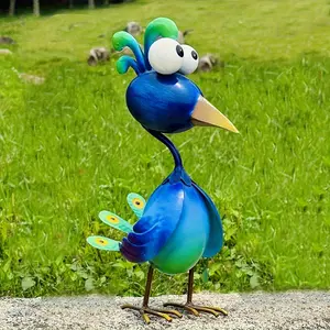 Vibrant Metal Peacock Garden Statue, Garden Sculptures, Outdoor Lawn and Garden Decor, Durable Indoor and Outdoor Home Decoration, Cute Animal Ornament