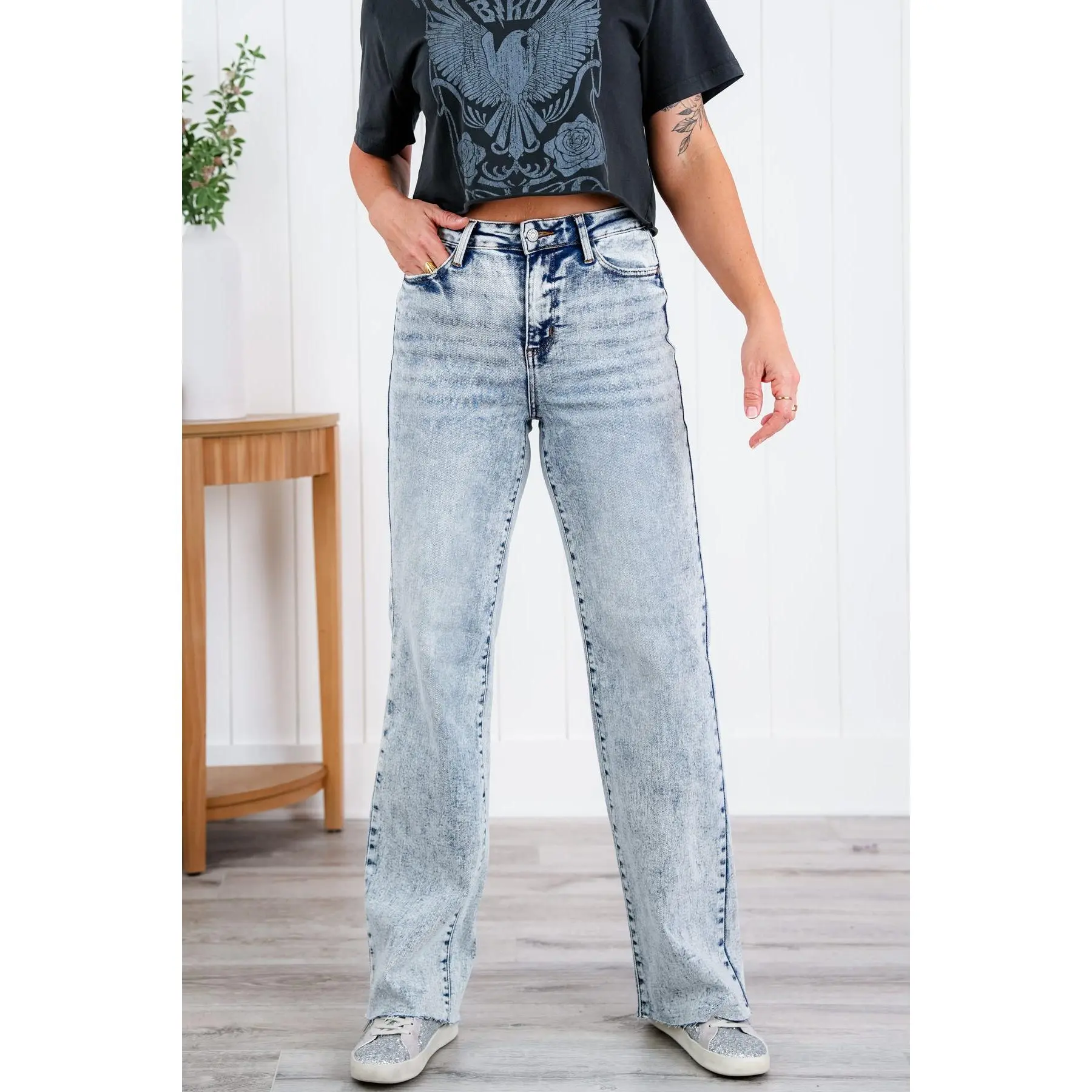 Women's Judy Blue Bad Blood High-Rise Light Mineral Wash Raw Hem Wide Leg Jeans