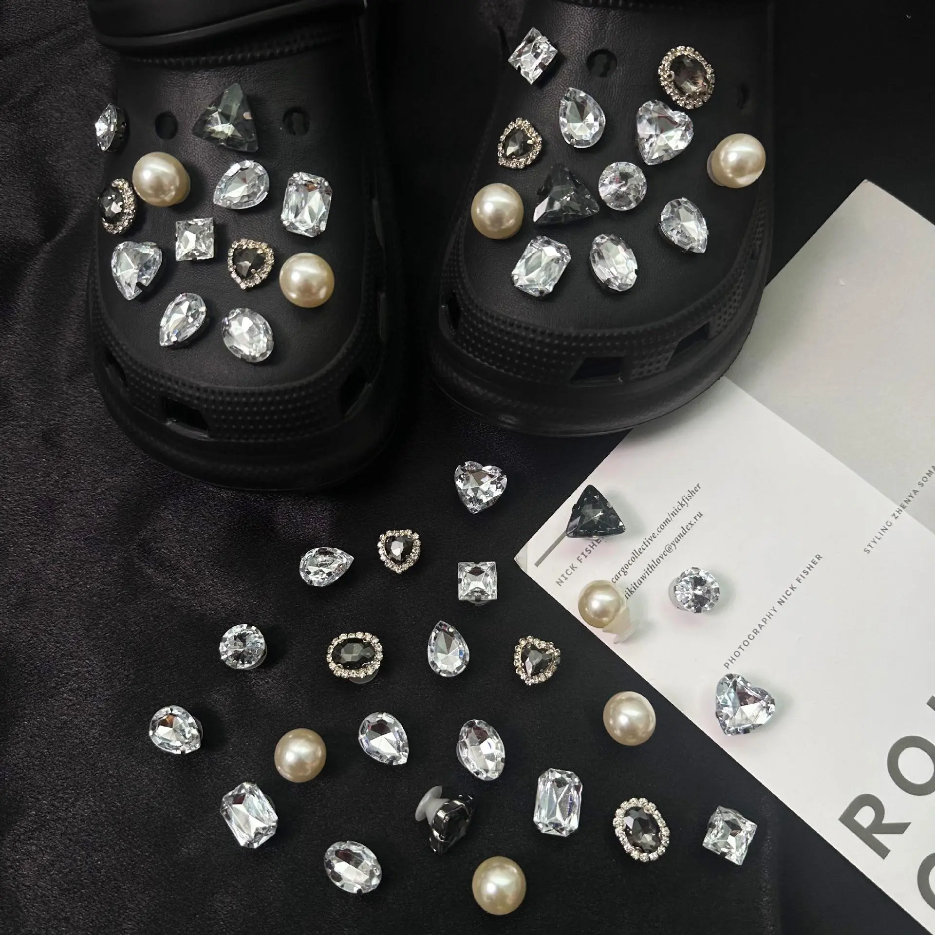 Chic Elegant Clip-On Rhinestone Shoe Charms & Pendants - Sparkling Rhinestone, Artificial Pearl Decorations for Female & Kids to Customize Footwear, DIY Enthusiasts' Everyday Fashion Accessories