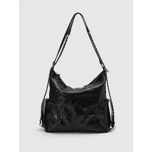 URBAN REVIVO 2026 Spring Women's Classic Quilted Artificial Leather Purses Crossbody Bag - Large-Capacity Chain Strap Shoulder Bag for Casual Daily Commute, UAWB50225