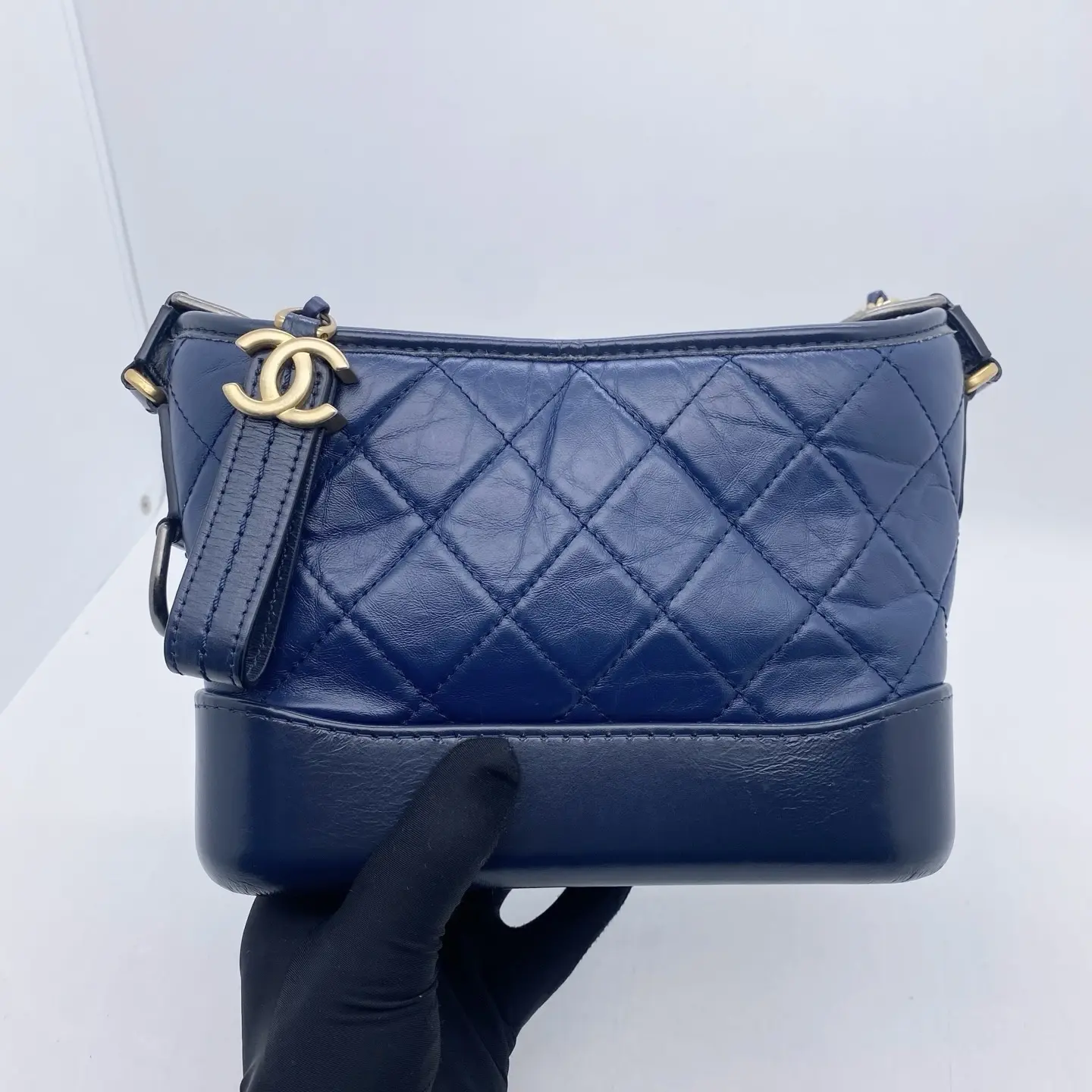 Pre-owned CHANEL Small Gabrielle Backpack Navy Blue Calfskin (2602898), Very Good Condition Pre Loved Crossbody Backpacks