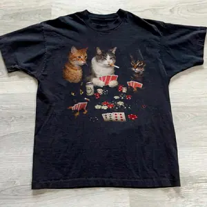 Cat Playing Poker T-Shirt, Meme Funny Animal Tee, Gifts Shirt, Unisex Vintage Graphic Tees Gothic Grunge Y2k Emo Scene Amity Affliction Style Clothes Men Women Streetwear