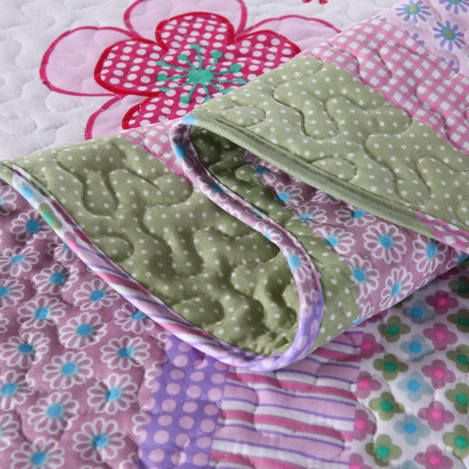 2/3 Piece ute Girls Floral Ladybug Quilt Set, Pink Purple Striped Patchwork Quilted Bedspread with Pillowcases, Soft Breathable Bedding, Kids Bedroom Decor