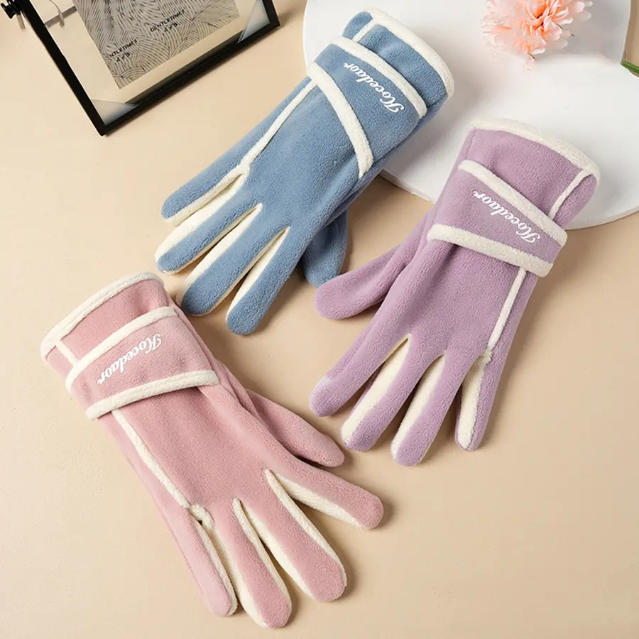 Women's Color Block Fleece Winter Gloves - Soft, Warm, Touch Screen Compatible for Driving (Sports & Outdoor Accessories)