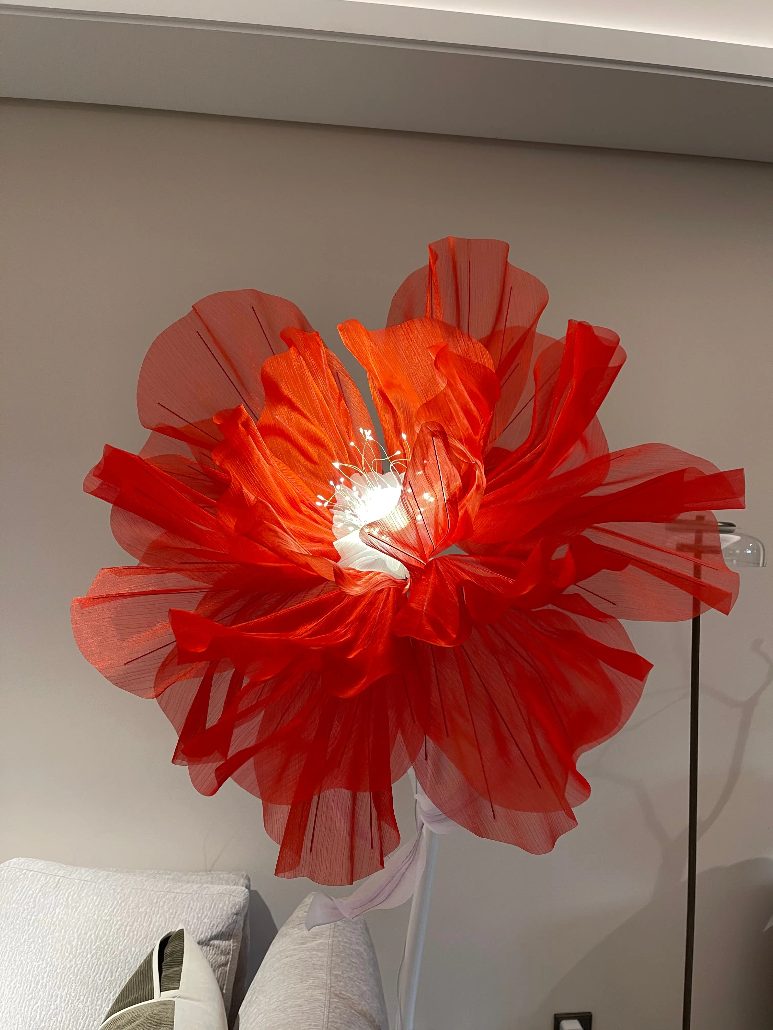 Dancing Petals Flowers Large Artificial Flowers Road Lead Flower Window Display Wedding Decor Props Party Home Decoration Marriage With Stand