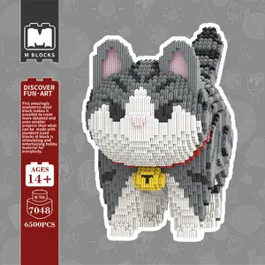 28cm High Creative Cat Shaped Building Block Toy Animals, 6500 Piece Set for Boys and Girls, Unique Home Decor and Gift Idea