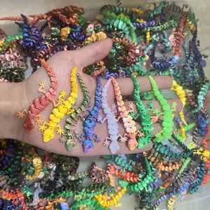 3D Printed Gecko Decoration in Bright Colors, High Quality Pla Plastic, No Power Needed for Christmas & Holiday Displays, Fun Design with Smooth Surface