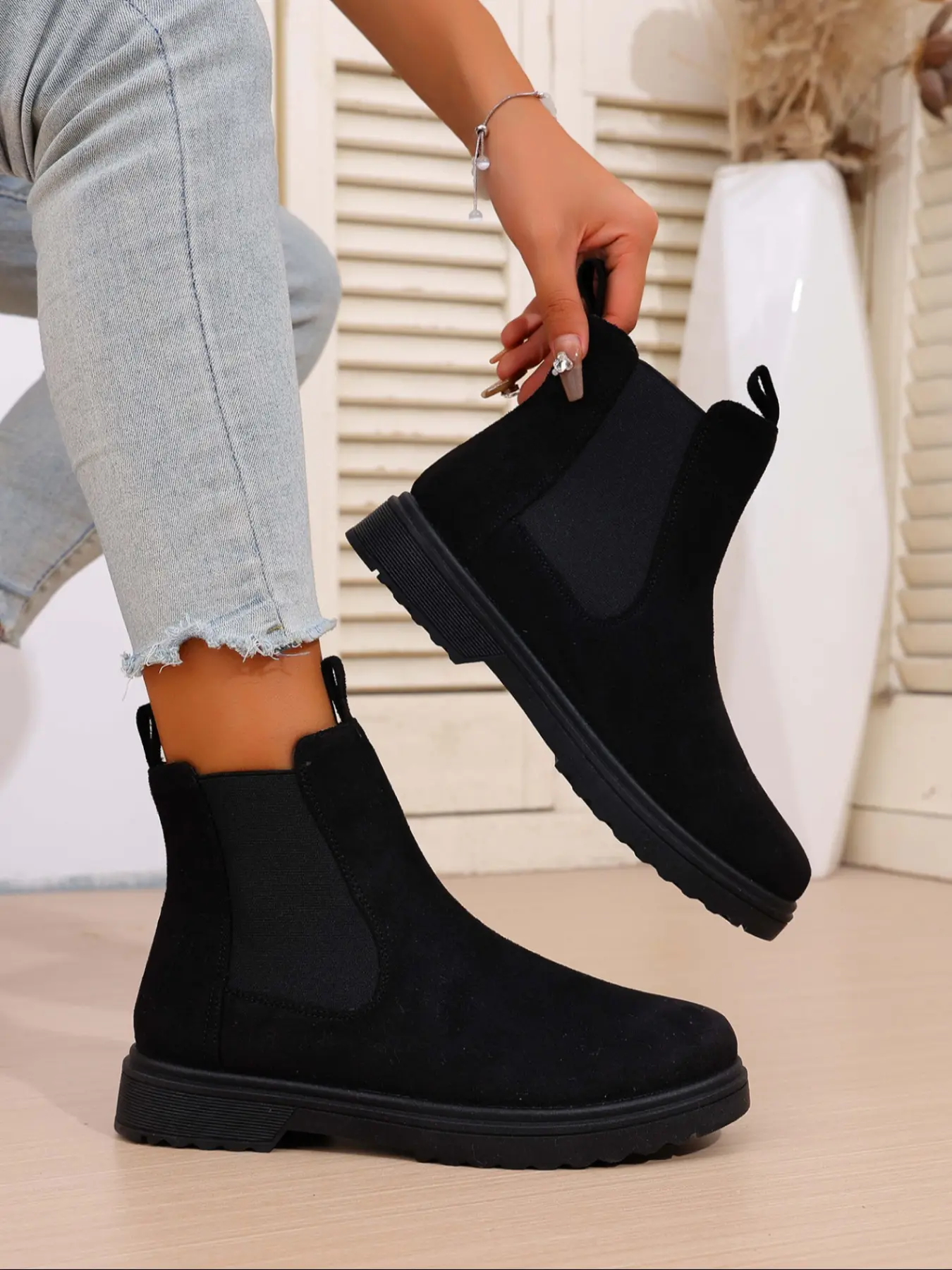 Women's new stylish casual ankle boots, Fall Boots, round toe boot, Chelsea boots, Modern boot, party banquet boots, autumn and winter outdoor walking shoes, perfect for daily wear in various casual occasions, a must-have for gifting