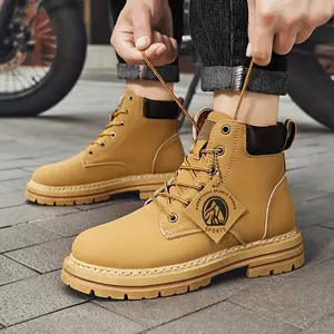 Men's High-top Work Boots, New British Style Rhubarb Boots, Thick-soled Trendy Casual Shoes, Wear-resistant Retro Street Fashion Boots For Men Boy Footwear Closed Women Black