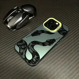 Black snakeskin finish, laser-cut drop-resistant silver, compatible with iPhone 17/16/15/14/13/12/11/X/XS/XS Max/XR/16E/7 Pro/8 Pro. The PC back cover provides robust protection. A perfect holiday gift for friends, family, and yourself.