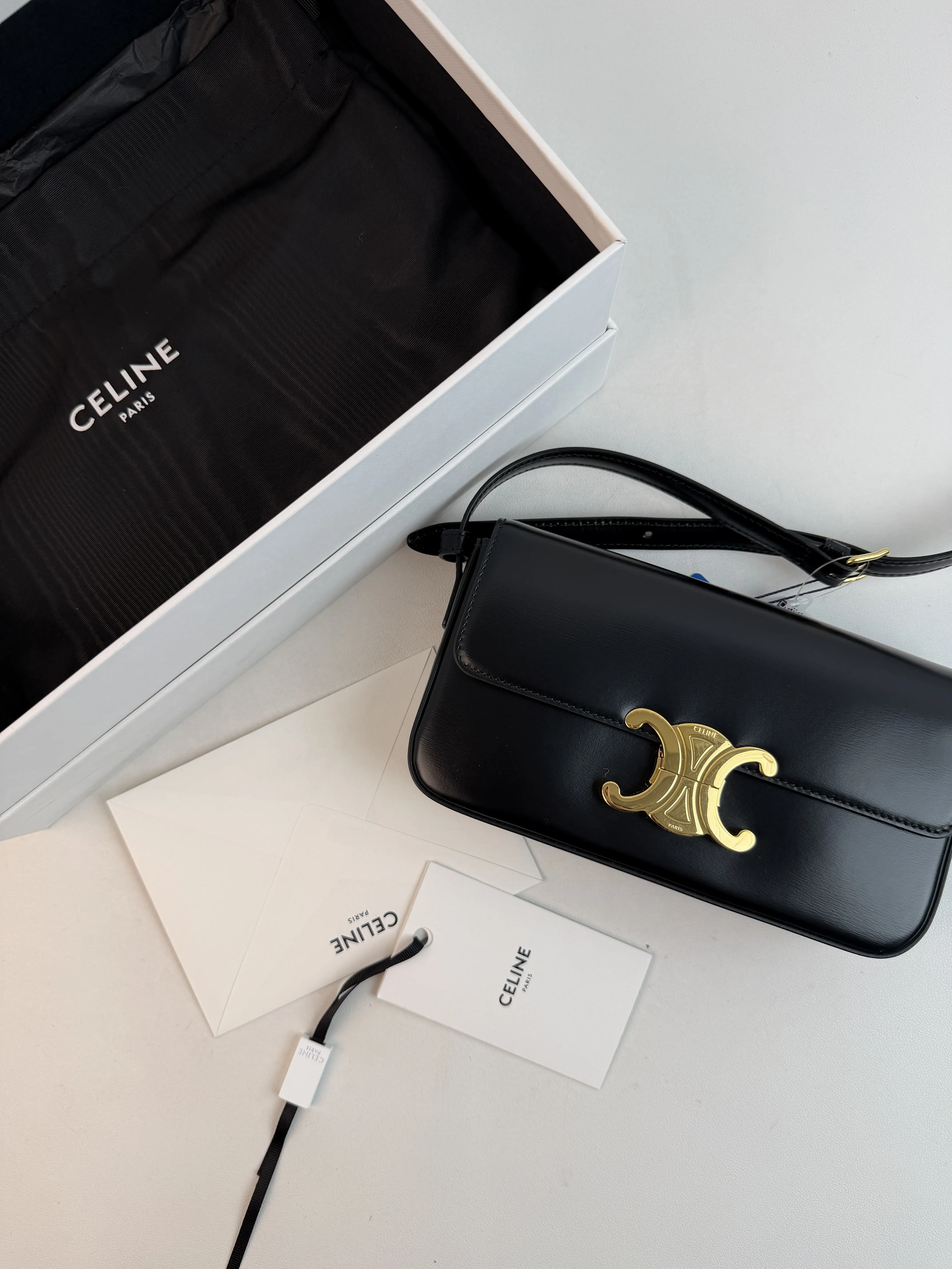 Pre-owned Celine Calfskin Shoulder Bags Triomphe Black Shoulder Bag