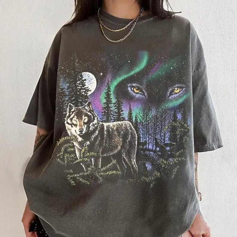 Comfort Colors Wolf Vintage 90s Graphic T Shirt, Retro Forest Moon Northern Lights Nature Tee