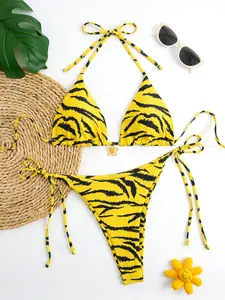 Fashion Beach Vacation Bikini Two-Piece Set, Halter Bikini Swimsuit, Beach Bikinis, Casual Floral Print Swimwear for Ages 18-54, Hand Wash Only, All Seasons Use