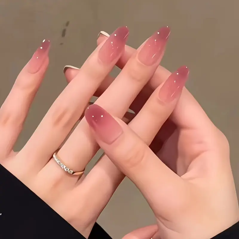 24-piece long almond-shaped press-on nails with a simple gradient ombre design; detachable fake nails Nail Accessories