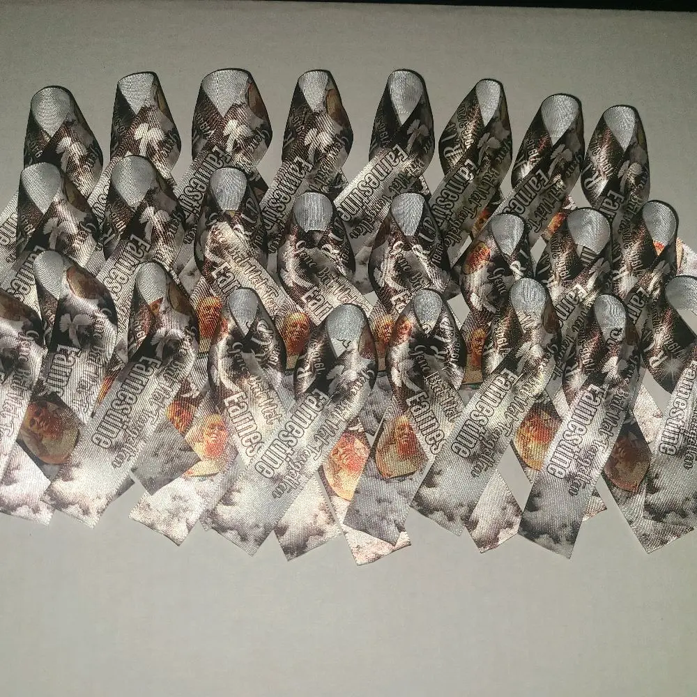 Memorial ribbons (25)