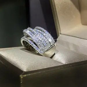 JJ CHIC Women's  Wrap-Around Ring, Luxury Jewelry for Gifts, Refined Elegance for Formal Events, Sparkling Stones, Hypoallergenic & Comfortable Fit