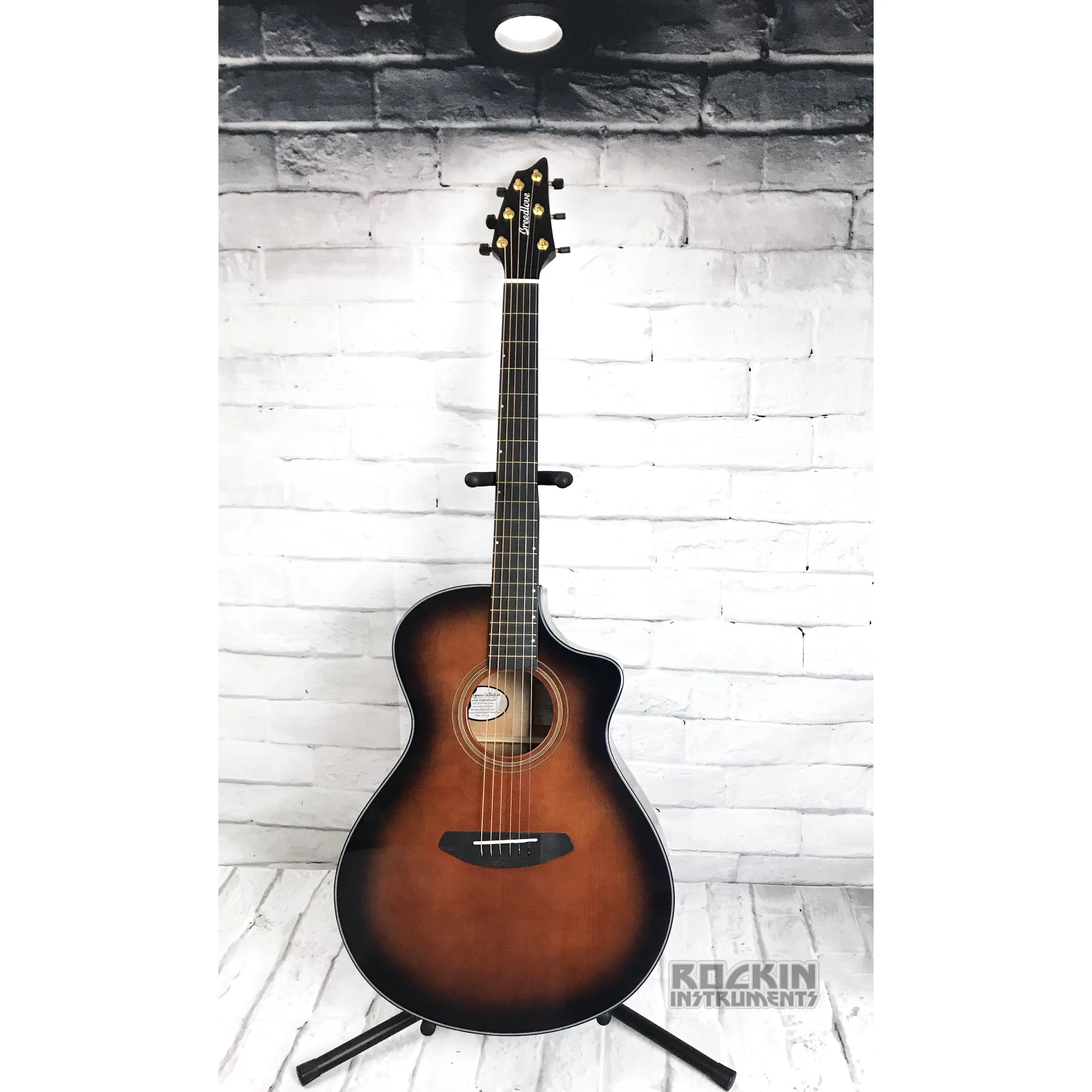 Breedlove Organic Performer Concert CE Acoustic-Electric Guitar, Bourbon Burst