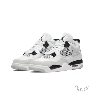 Retro-style white and black casual sports versatile durable and comfortable basketball shoes