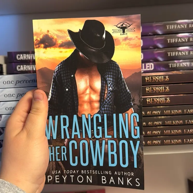 Wrangling Her Cowboy by Peyton Banks