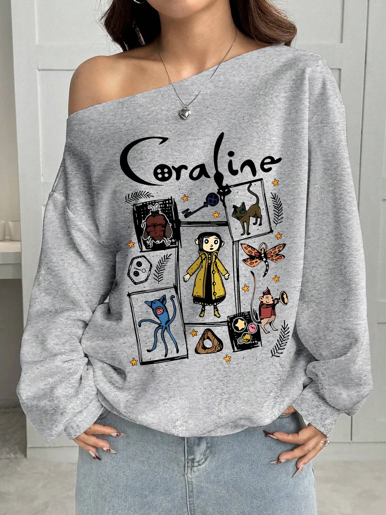 Women's Casual Chic Loose Fit Y2K Style Top, Coraline Cartoon Print, Shoulder Cut Out Design, Perfect for Parties & Fall Winter Wear, Sweatshirts