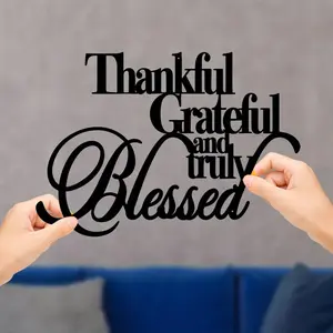 HELLOYOUNG Alluring "Thankful Grateful and Truly Blessed" Metal Sign - Personalized Wall Decor, Gorgeous Elegant Metal Wall Art, Stylish Hanging Wall Sculpture, Home Decor, Perfect for Making Your Space Stand Out with Meaningful Design