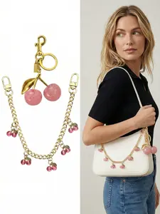 2pcs Coquette Cherry Bag Charm Set Bag Pendant Bag Decoration Pink Fruit Keychain Gold Chain Accessories for Women Purse Backpack Handbag Y2K Jewelry Gift