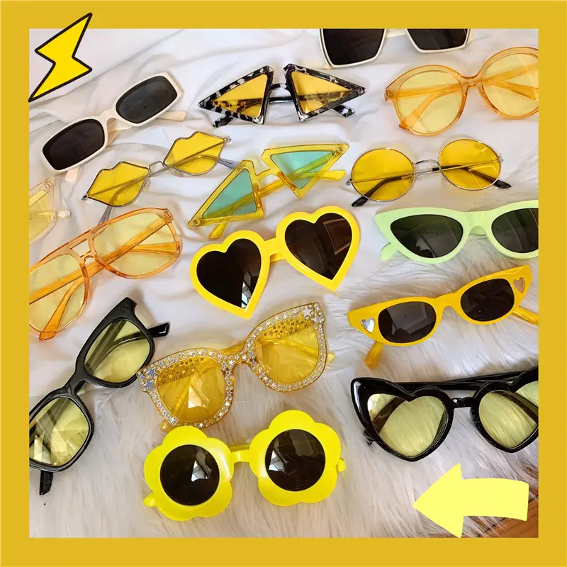 Retro Daisy Statement Sunglasses - Women's Alternative Harajuku Style Square Full Frame for Casual & Rave Wear, Statement Frame Glasses, Alternative Style Women's Sunglasses, Stylish Accessories, Eyewear Fashion, Female, Sun Glasses