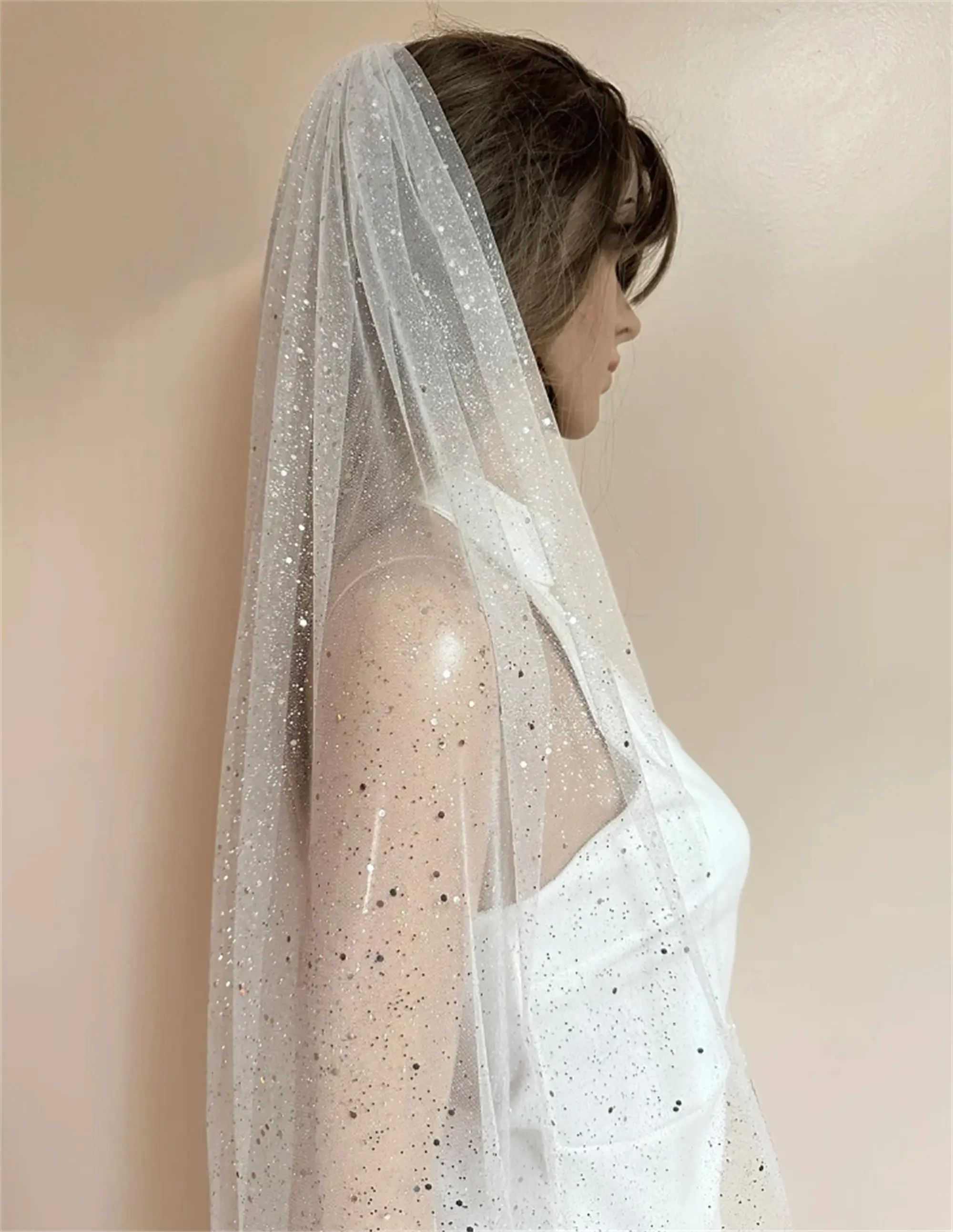 New designed glittering wedding veil, Single layer champagne gold sequined wedding veil with comb, Shiny bridal veil, Unique sparkling veil wedding day, Fingertip veil floor length veil chapel wedding veil