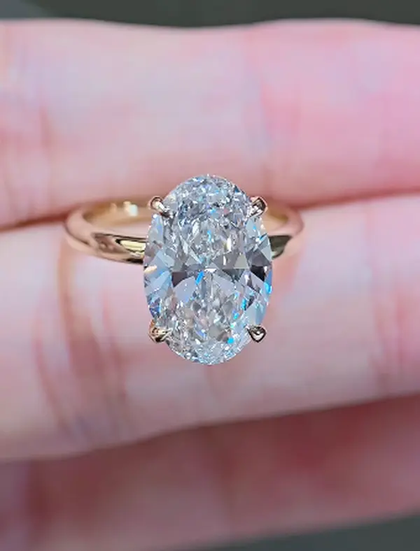 18K Oval Hidden Halo Lab‑Grown Diamond Engagement Ring, Center 5.02CT, Side 0.156CT, Color E VVS, US 6