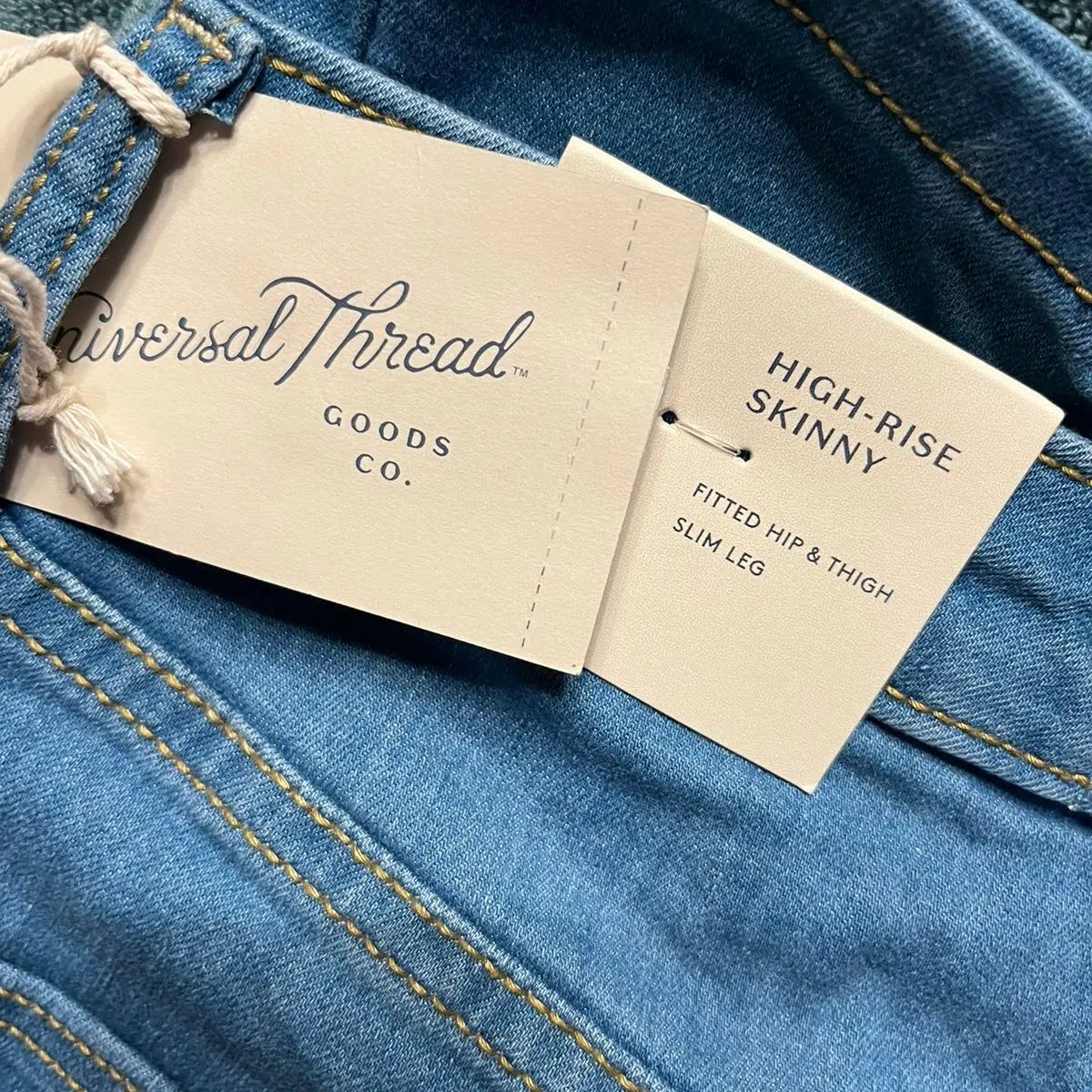 Universal Threads Jeans