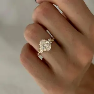 Elegant Oval Zircon Ring for Women