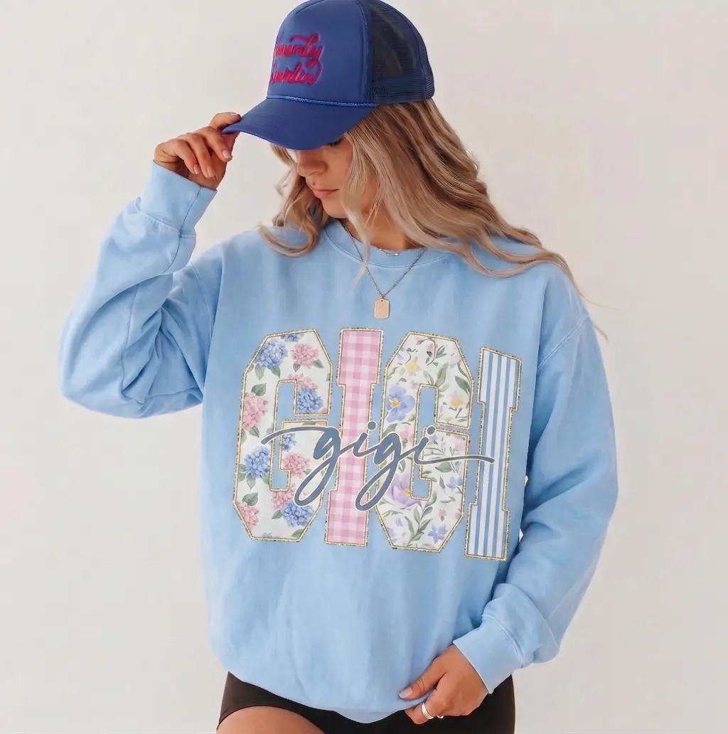 Women's Personalized Mama Heavy-Duty Cotton Sweatshirt - Aesthetic Preppy Coquette Style, Floral Glitter Varsity Letters, Relaxed-Baggy Oversized Fit, Plus Size Casual Flowers Clothes, Custom Mother's Day Gift for Mom