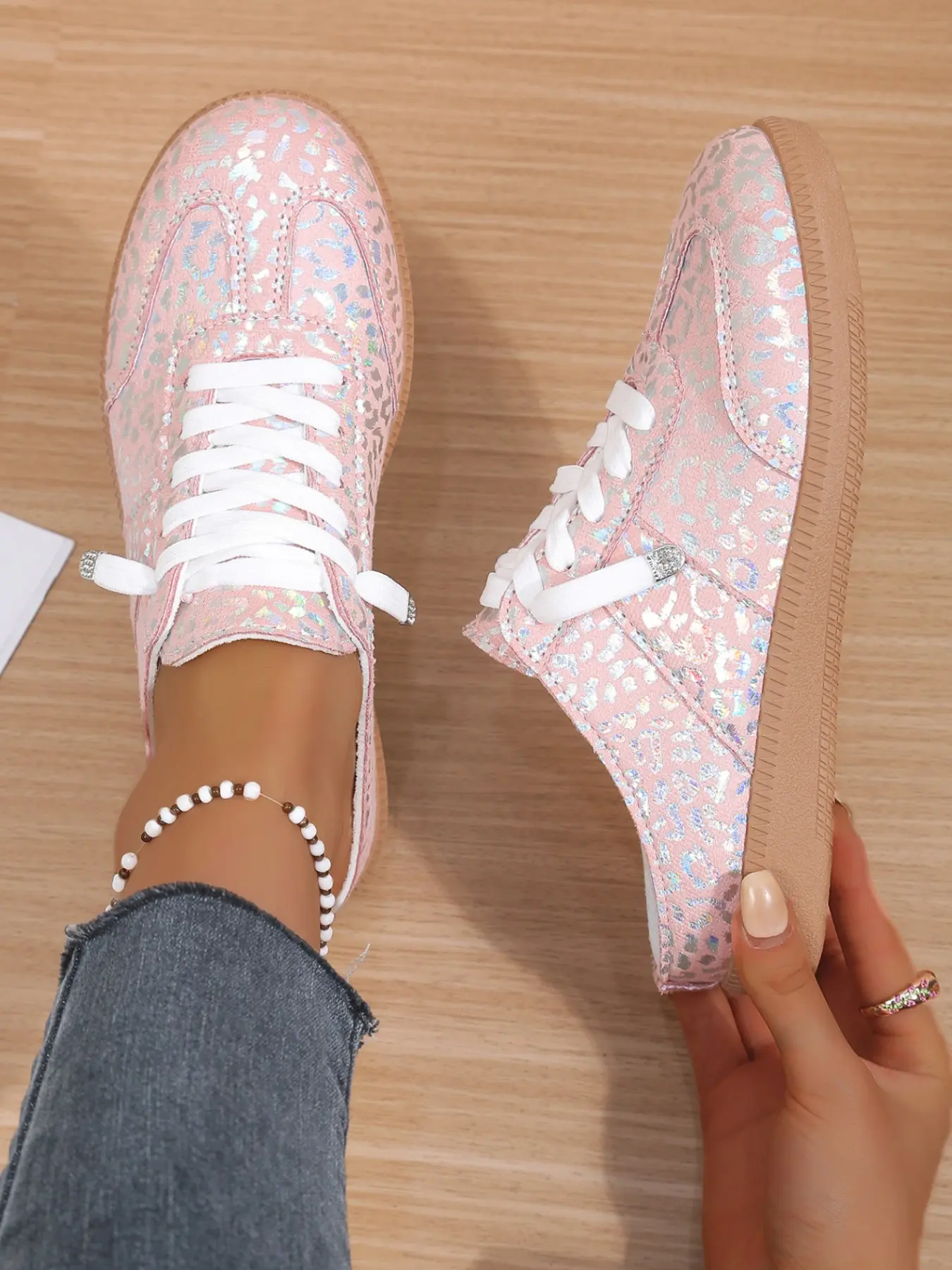 Laser Leopard Print Slip-On Casual Trainer Shoes, Retro Style, Rhinestone Decor, Non-Slip Rubber Sole, Comfortable for Daily Wear, Young Women, Casual Fashion Shoes