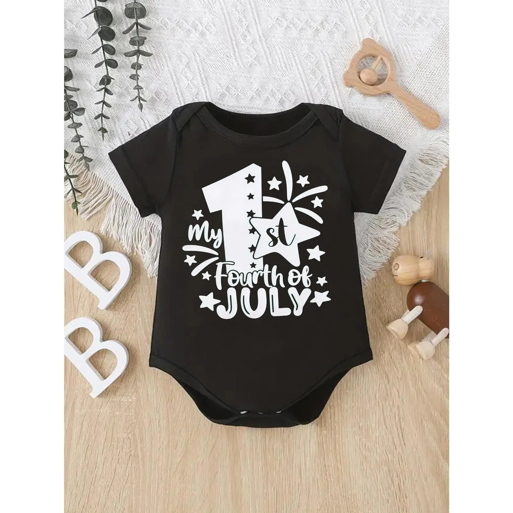 Cute Baby Bodysuit with My First Independence Day 4th of July Star Print Soft Versatile Round Neck Button Detail Regular Fit All Seasons Knitted Fabric Onesie for 0-12 Months