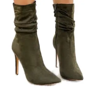 Soulmate Ruched Detailed Angle Heel Boots                       -Olive