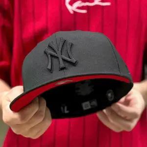 New Era MLB New York Yankees Casual Everyday Hat – 59FIFTY Fitted Baseball Cap, Adjustable Trucker Style for Men Women, Streetwear USA 2026, Retro Athletic Look, TikTok Viral Item