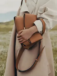 3-Piece Set Smile Bag Genuine Leather, Fashion Large Capacity Handbag + Elegant Scarf + Stylish Glasses, Durable Design for Daily Use Gift Pebbled Bag