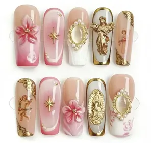 Vivian:Customized Nails Picked In Liveroom