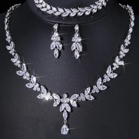 Women's Elegant Rhinestone Decorated Necklace & Dangle Earrings & Bracelet, Exquisite Trendy Teardrop Jewelry Set, Fashionable Accessories for Party & Daily Clothing Decor Necklaces Earrings Set, Accessory Set, Necklace And Earring Set