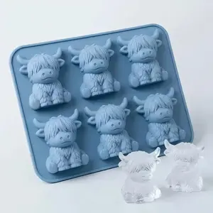 Highland Cow Shape Quick Freeze Silicone Ice Tray, Easy to Use Durable Plastic Mold, Perfect Ice Cubes for Juices, Ice Buckets, Cylindrical Cups