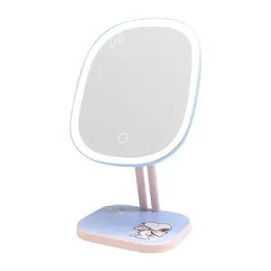 Peanuts™ Snoopy “Bowtie" Highlight LED Makeup Mirror